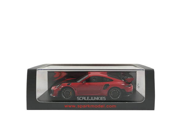   spark-model-porsche-911-gt2-rs-2018-1-43-scale-model-car-s7623