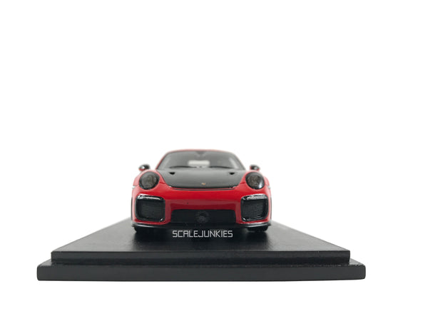   spark-model-porsche-911-gt2-rs-2018-1-43-scale-model-car-s7623