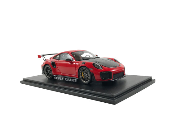   spark-model-porsche-911-gt2-rs-2018-1-43-scale-model-car-s7623