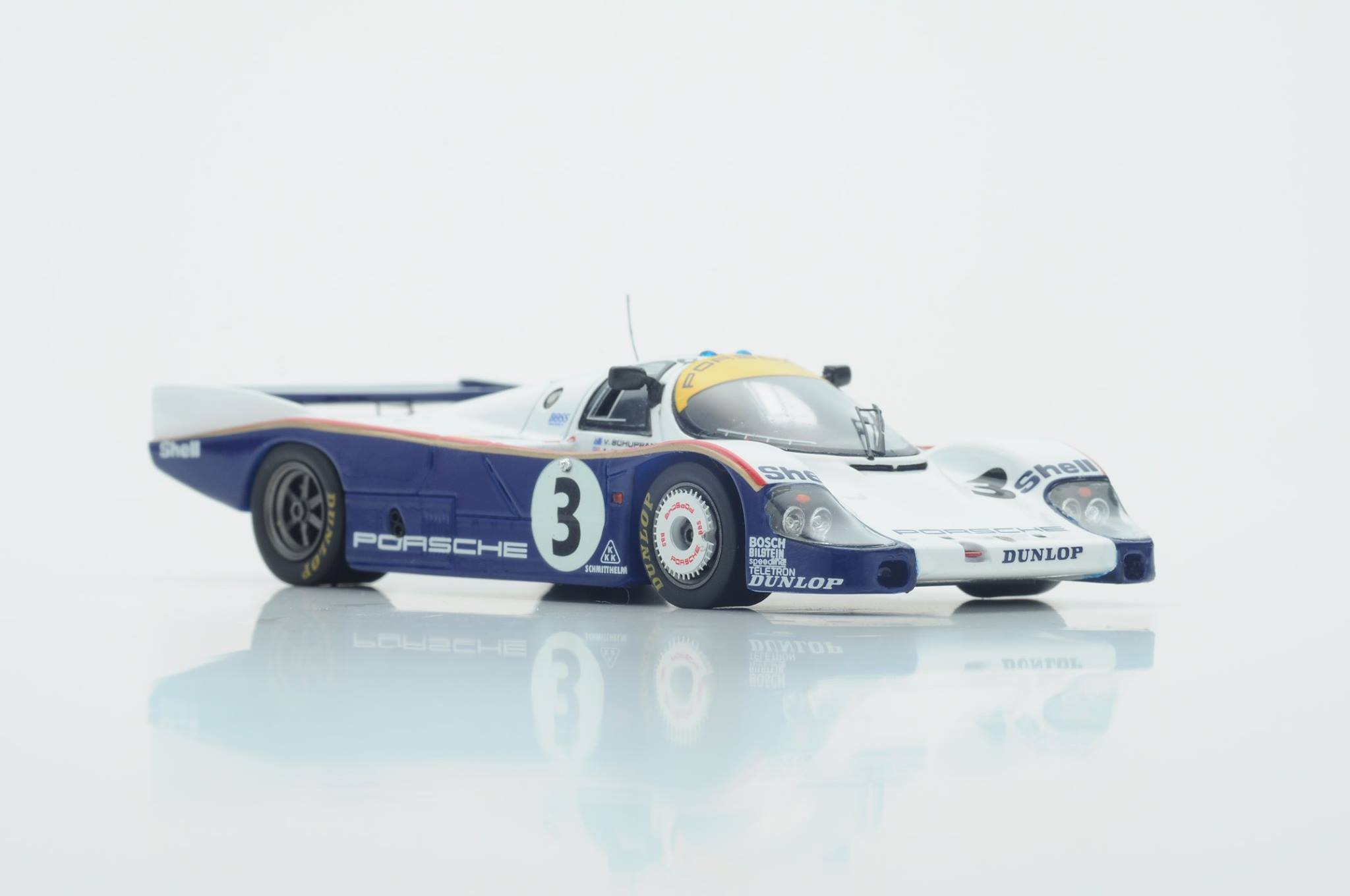 Amazon | 1/43 Spark ロスマンズ ミニカー 956#1 J.Ickx-D.Bell