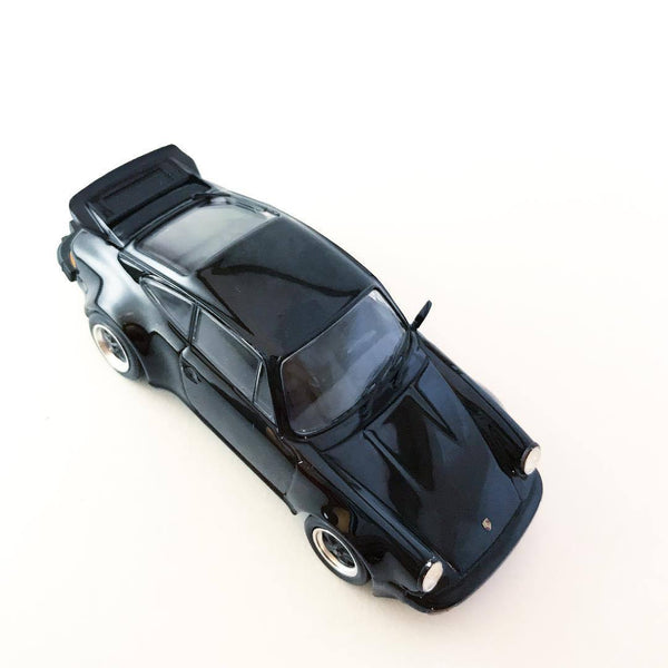 spark-models-porsche-911-turbo-1975-1-43-scale-diecast-model-car-SDC004